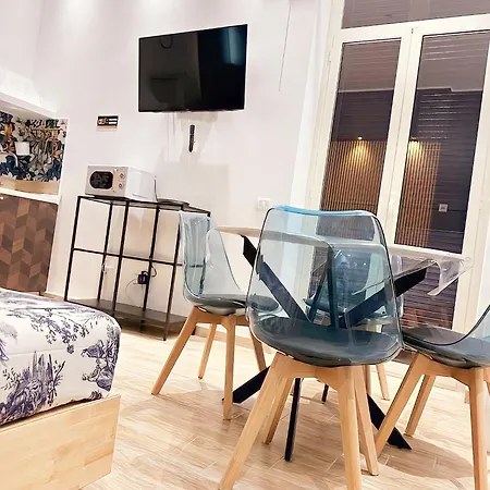 Apartment Focus Apartment2 *